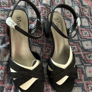 Women's Black Strappy Sandals